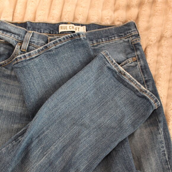 True Craft Men's Distressed Straight Jeans Sz 34x32 - Picture 6 of 9